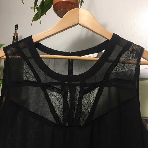 Medium Black sheer top - Picture 2 of 4